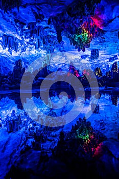 Ã¨Å Â¦Ã§Â¬âºÃ¥Â²Â©Ã¦â¢Â¯Ã¥ÅÂºÃ©â¡ÅÃ§Å¡âÃ©âÅ¸Ã¤Â¹Â³Ã§Å¸Â³Stalactites in caves photo